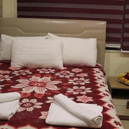 Goeruer Hotel 3*
