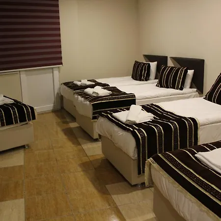 Hotel Goeruer