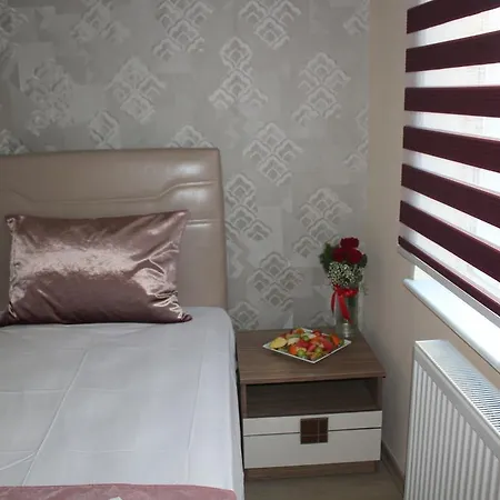 Goeruer Hotel 3*