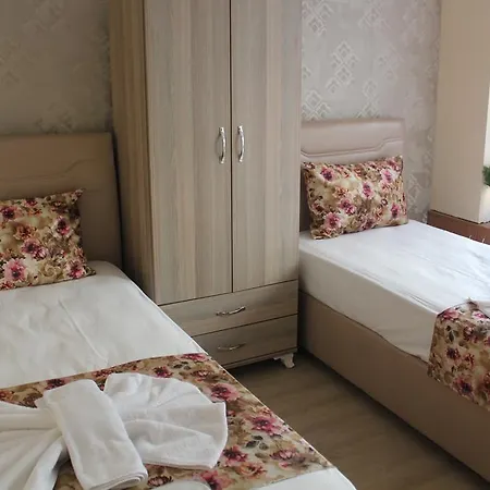 Hotel Goeruer