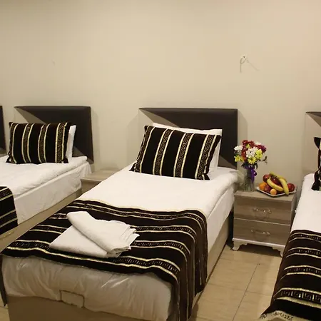 Otel Goeruer 3*