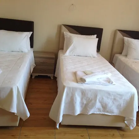 Goeruer Hotel 3*
